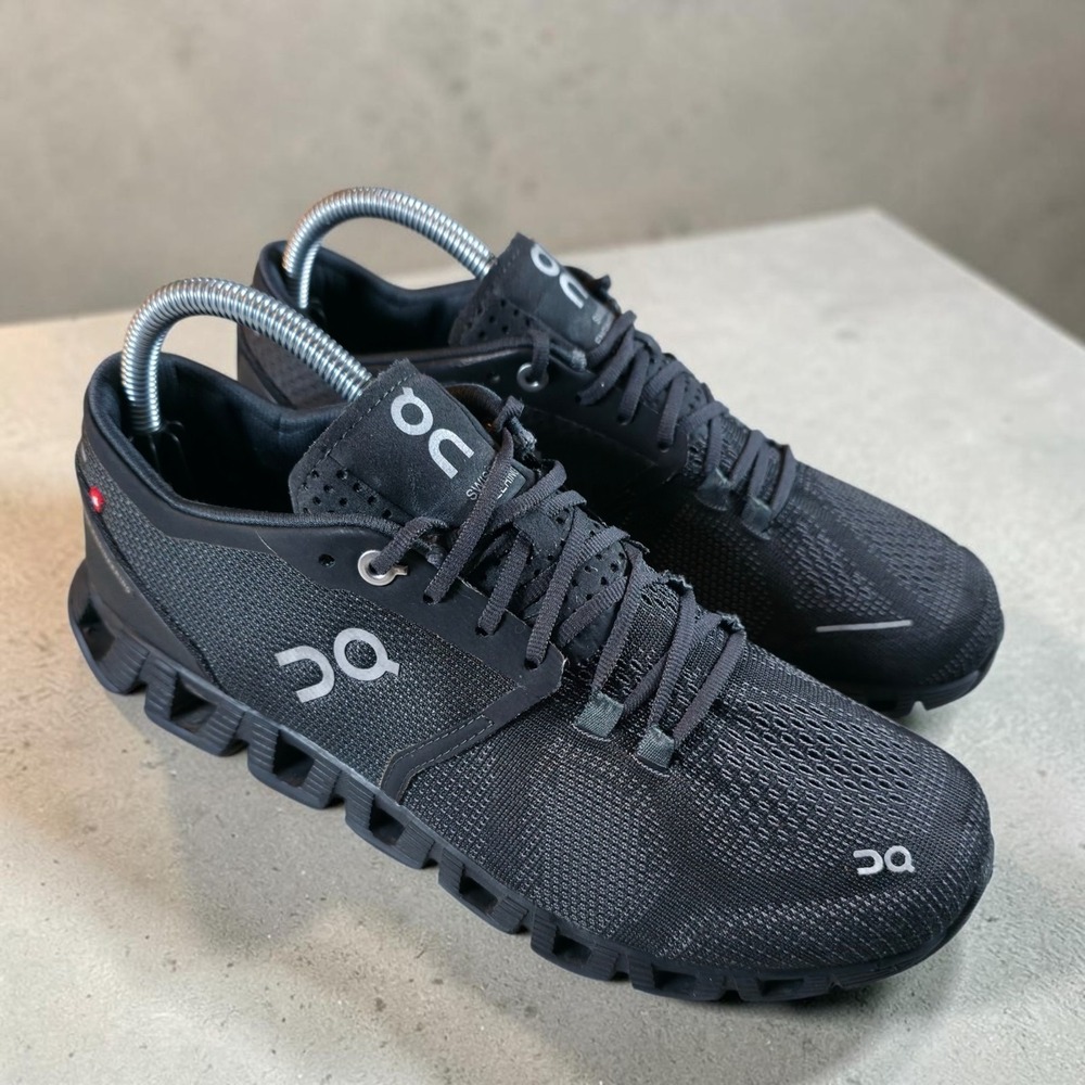 On Cloud X Women's Running Size 9 Triple Black Asphalt Sneakers Running Shoes